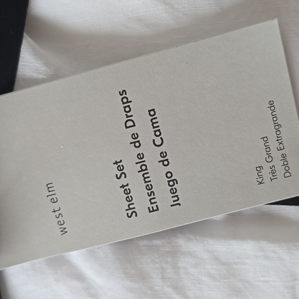 West Elm Signature TENCELtm Linen Sheet Set, King ,White, Retail Price $299.00US - Picture 11 of 16